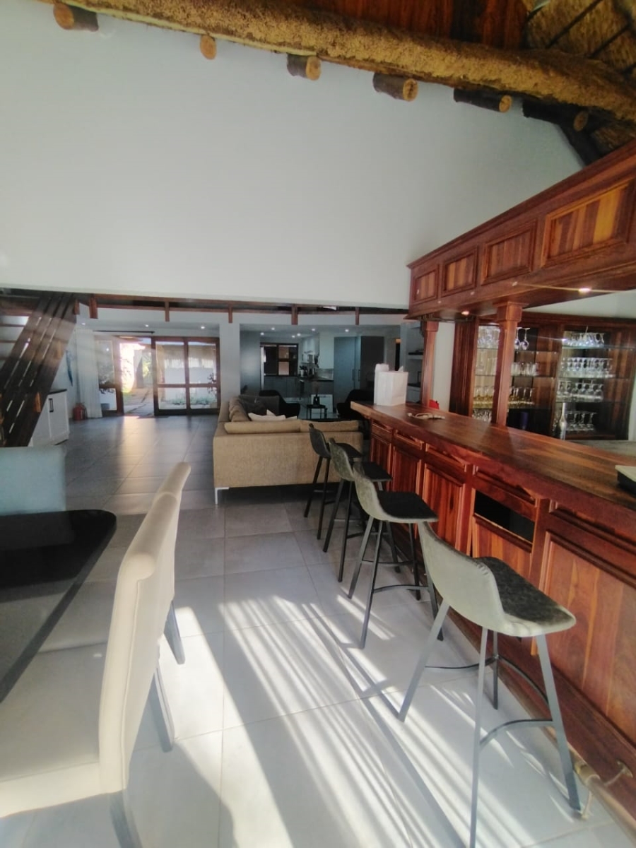 7 Bedroom Property for Sale in Lakeland North West
